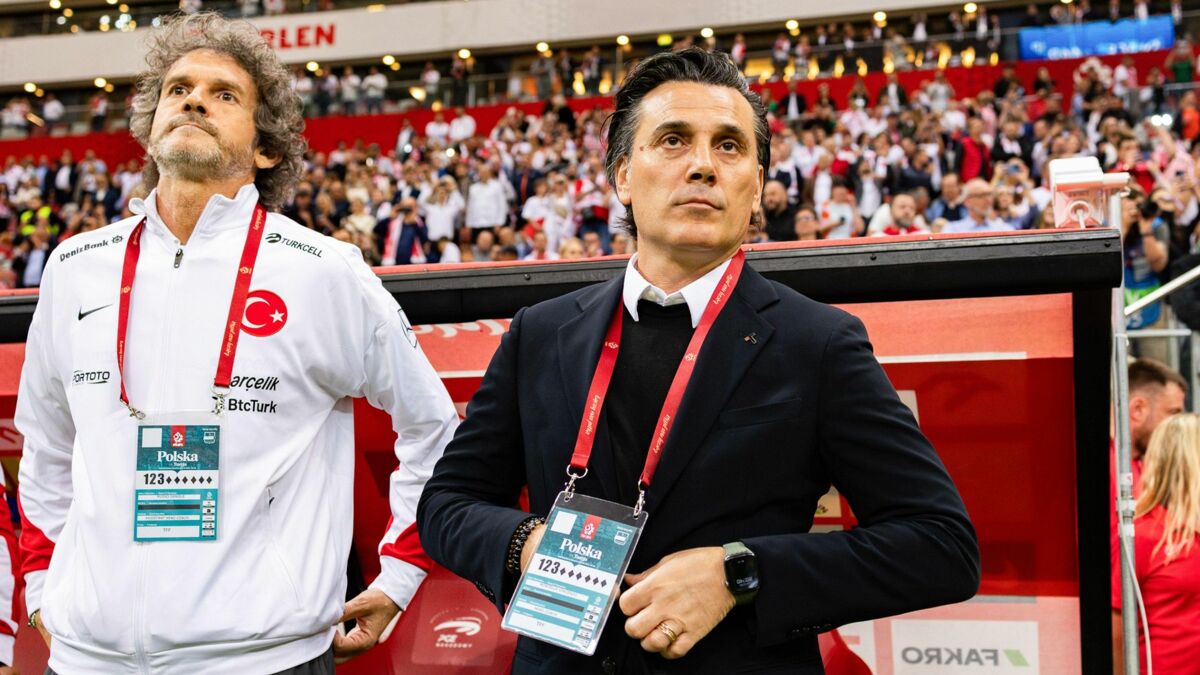 Turkey's head coach Vincenzo Montella (on the right) is set for a challenging match against a strong Austrian team.