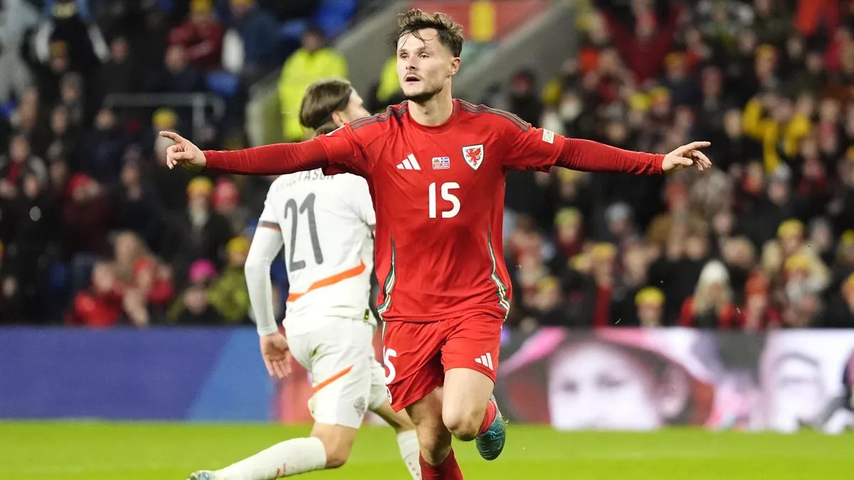 Liam Cullen leads Wales to Nations League promotion