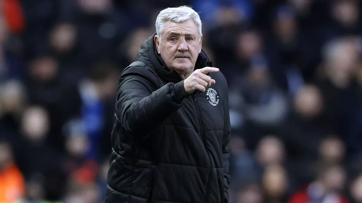 Blackpool hold leaders Birmingham to draw on Steve Bruce’s St Andrew’s return