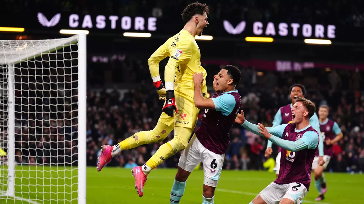 James Trafford's exceptional saves secure Burnley a draw after two late Sunderland penalties are missed