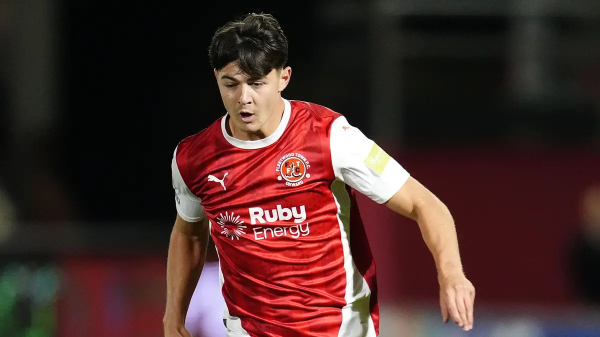 Fleetwood secures second victory against dominant Walsall