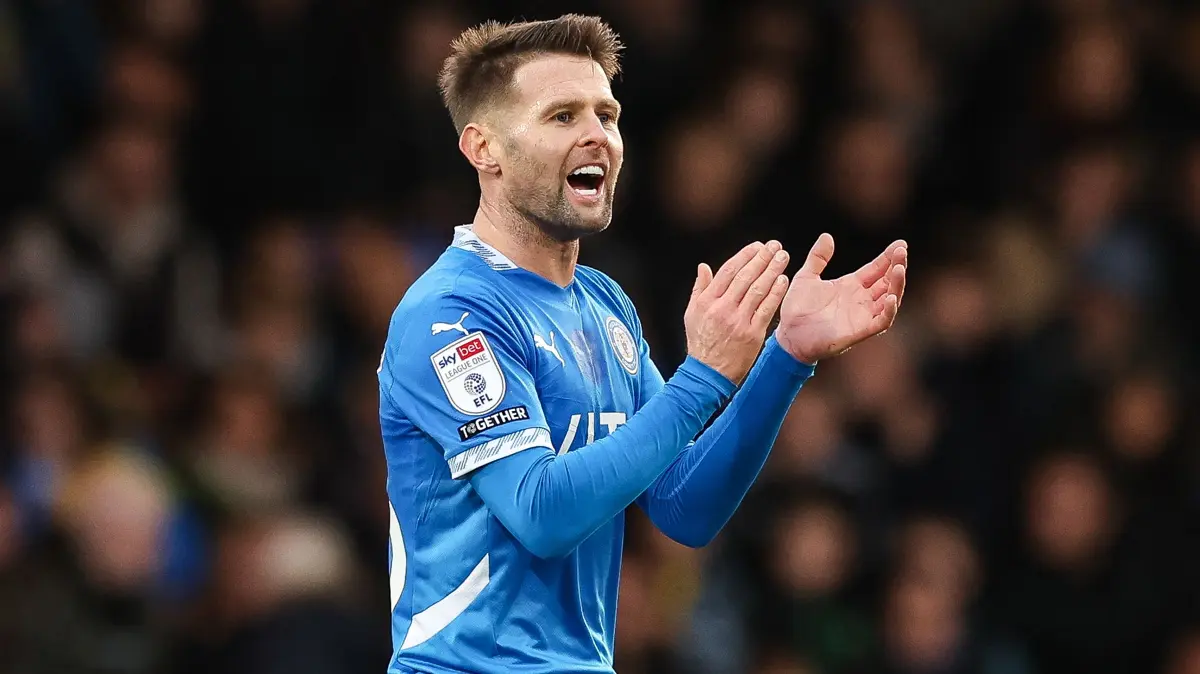 Stunning free-kick from Oliver Norwood secures victory for Stockport