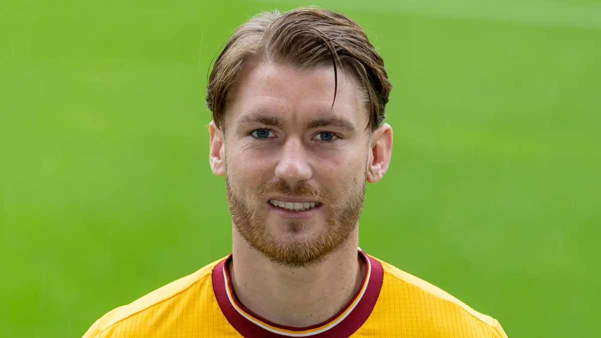 Motherwell secures a draw against St Mirren thanks to Callum Slattery's two goals