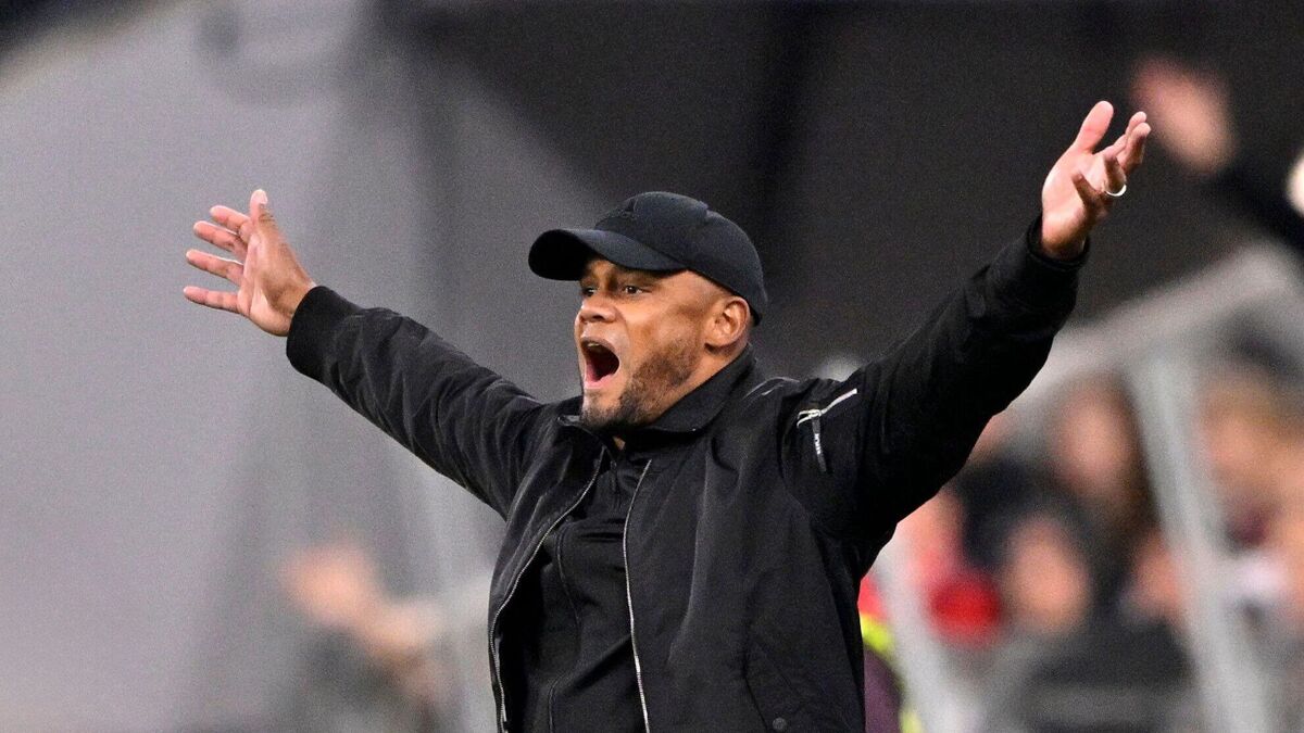 Vincent Kompany helped Bayern Munich win the Bundesliga trophy.