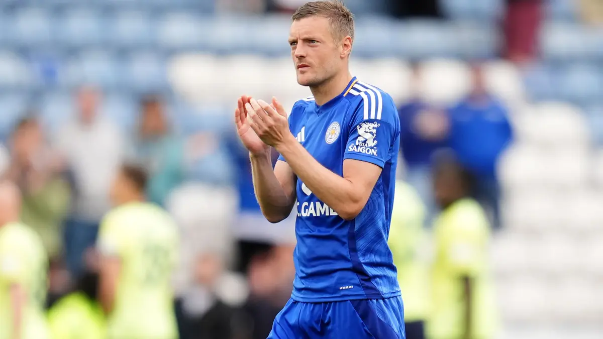 Jamie Vardy nets 199th goal for Leicester in victory against Southampton