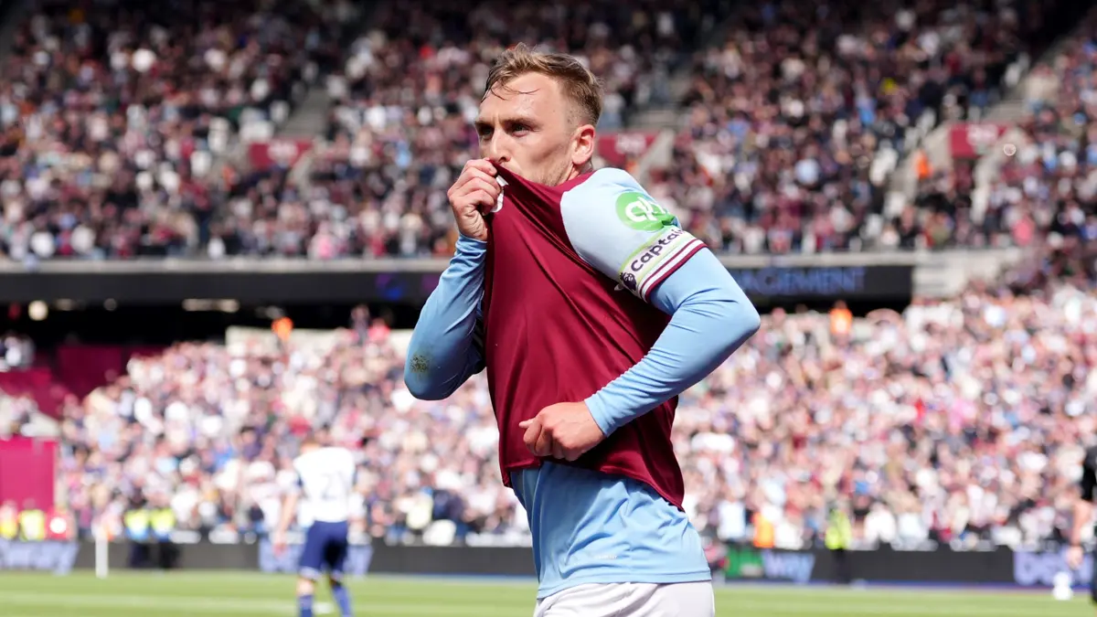 West Ham secures draw against Tottenham with Jarrod Bowen's late goal