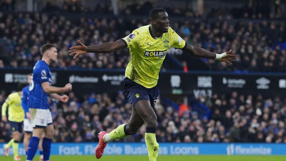 Paul Onuachu might return to play this weekend for Southampton.