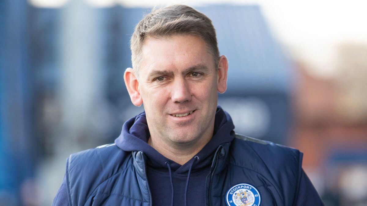 Dave Challinor will be counting on Stockport to make the most of playing at home.