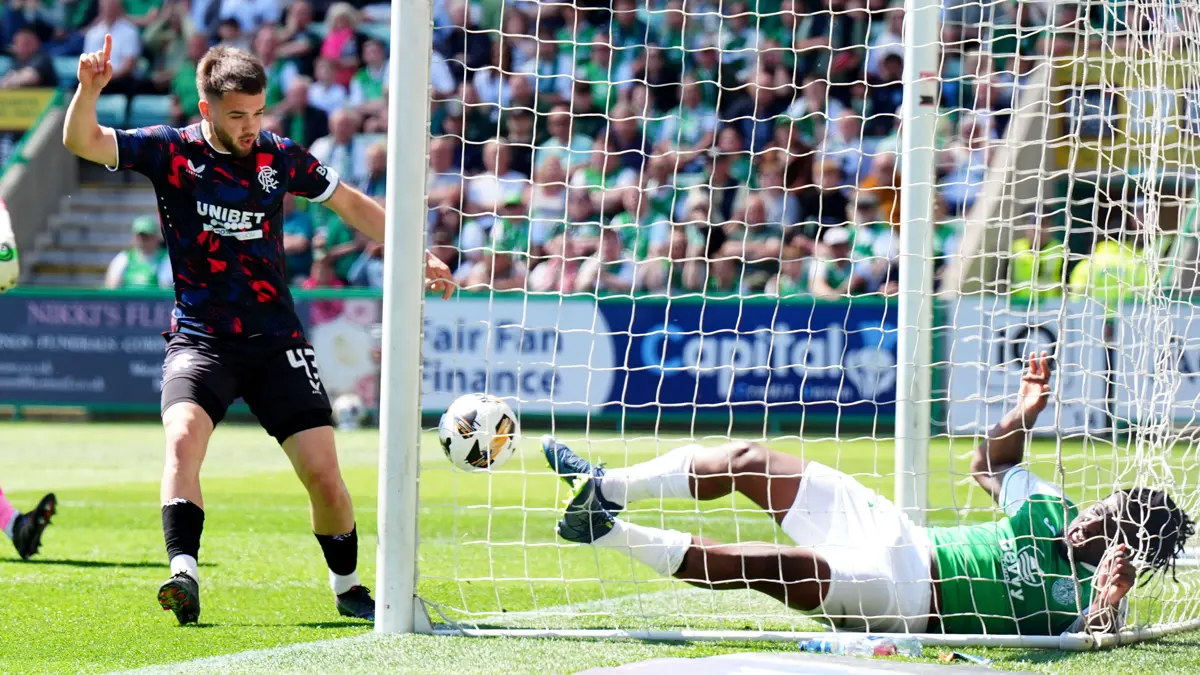 Controversial draw sees Rangers finish season against Hibernian