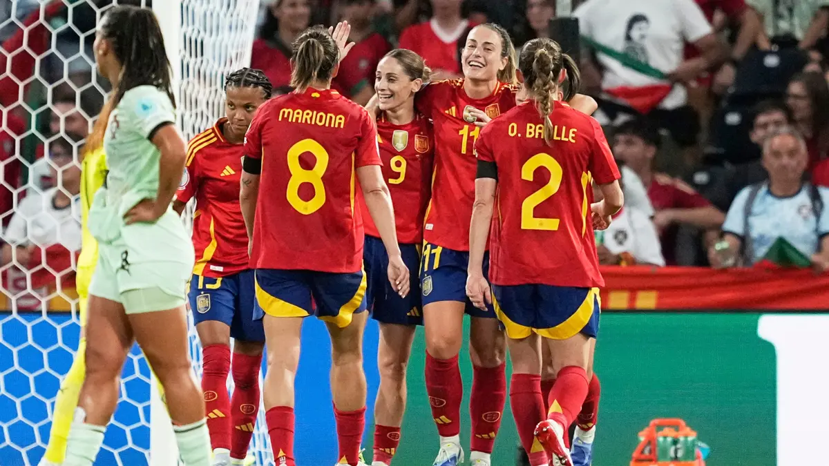 Spain cruise to victory against Portugal with homage to Diogo Jota